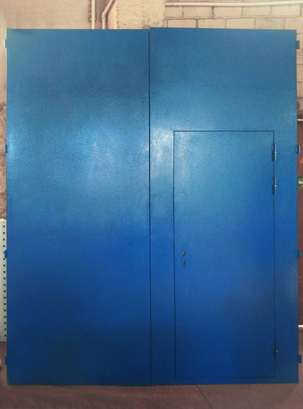 Синие огнестойкие ворота