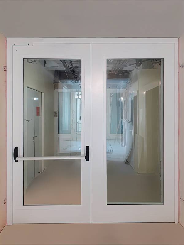 Светопрозрачная дверь, фото изнутри (ул. 3-я Черепковская)